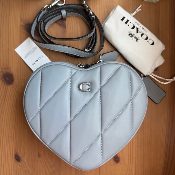 ❤️ Coach Heart Crossbody Bag With Quilting gray blue